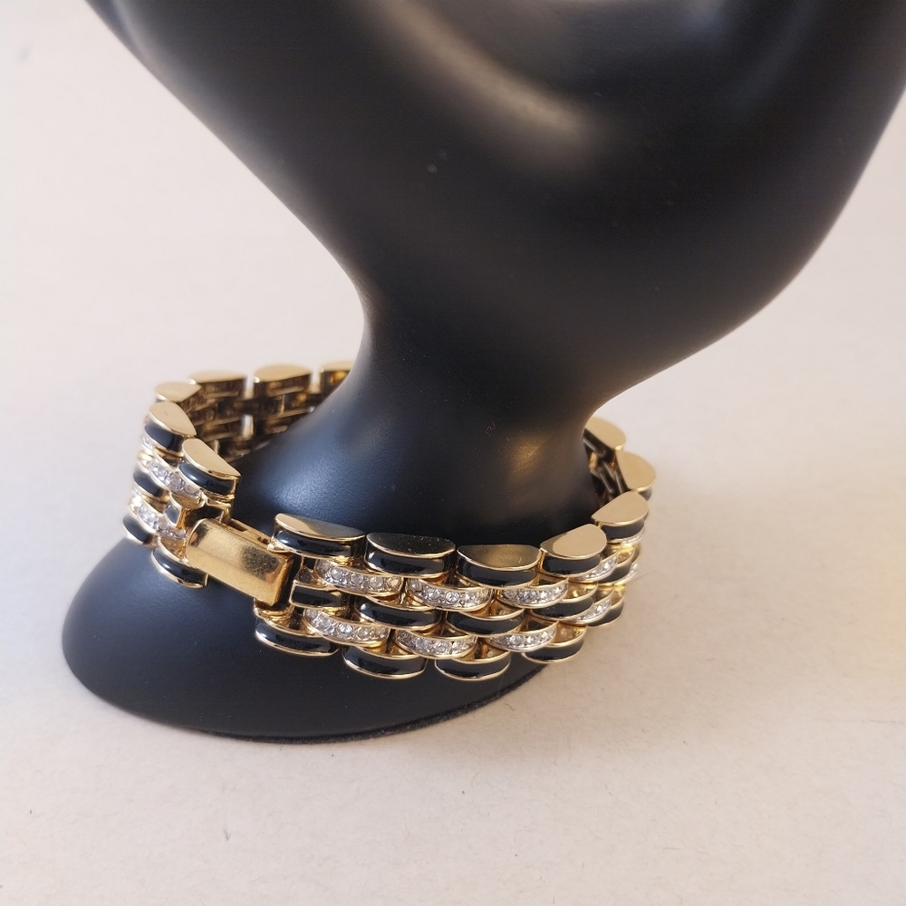 Gold and Black Bracelet - Picture 16 of 16